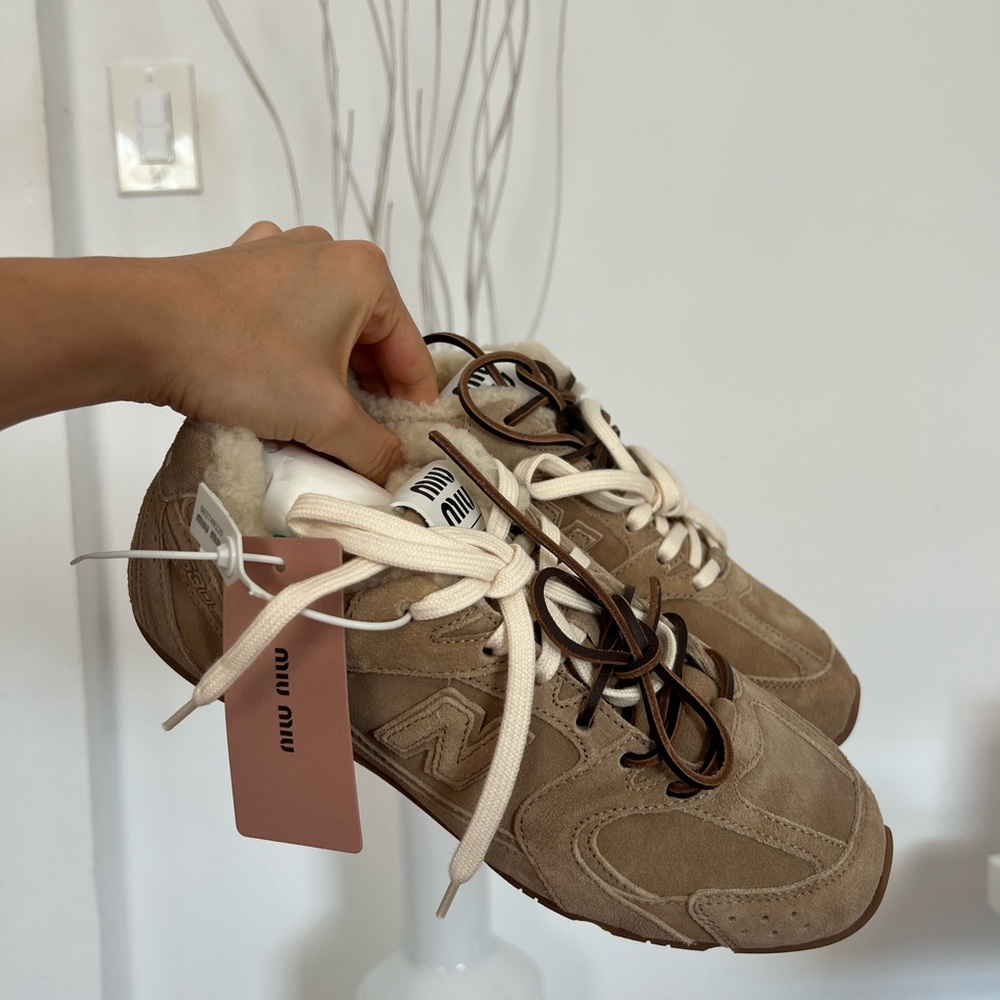 Miu Miu New Balance 530 SL Women's Sneakers in Ecru Sherpa
